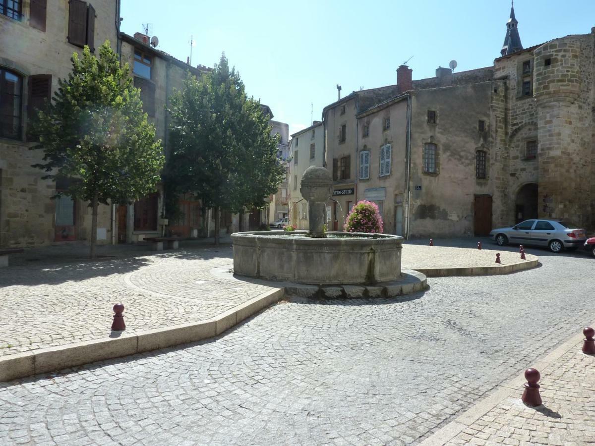 Le Logis D'Hortense Vic-le-Comte Eksteriør billede
